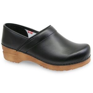 Sanita black/tan professional clogs size 42 - new in box